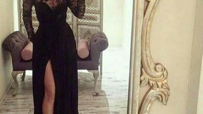 Kizlar elbise mi tulum mu?