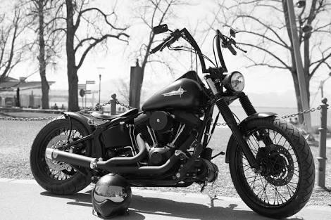 Harley süren kadın ?