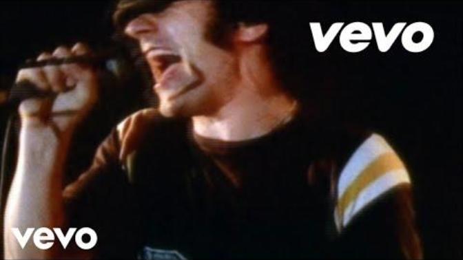 Ac / dc dinleyiniz var mı dostlarım?