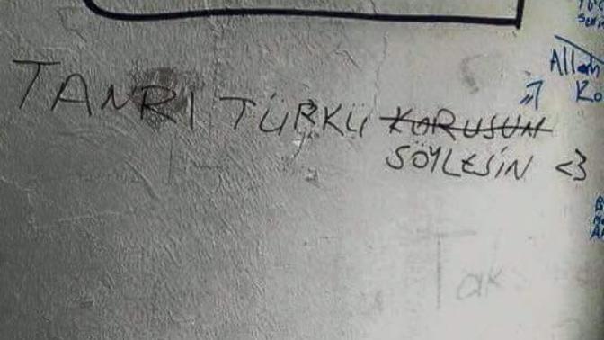 Tanrı Türkü Korusun Mu, Söylesin Mi?