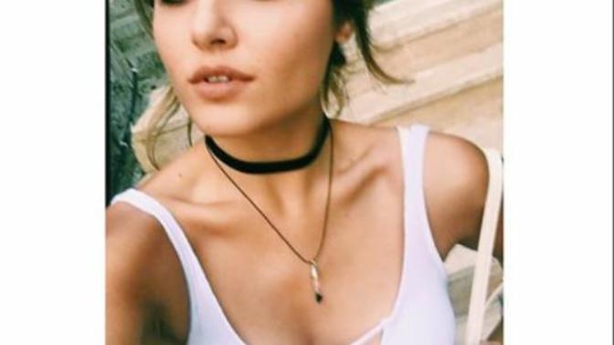 Büşra Develi mi? Hande Erçel mi?