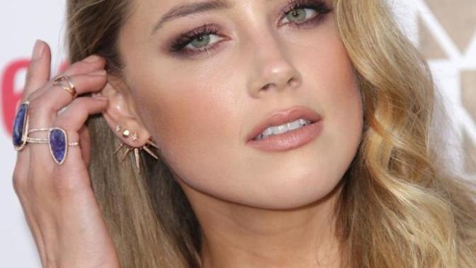Amber heard mı scarlett johansson mu daha güzel?