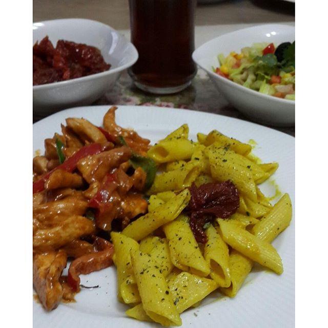 Tavuk sote seven  var mı 🍽🍴?