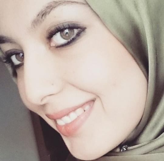 Meraba arkadaşlar kapanmak istiyorum ama cesaret e demiyorum sizce bana yakışır mi?