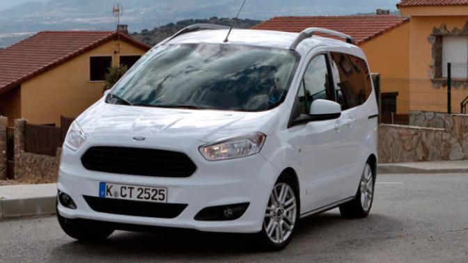 Tourneo courier 2016 alıcam yardım?