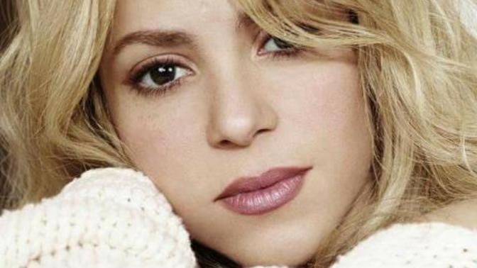 Shakira 1.50 boyunda nasıl böyle güzel seksi olabiliyor?