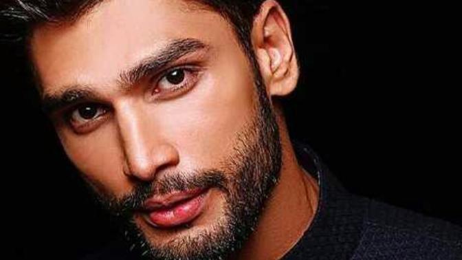 Dünyanın en yakışıklı erkeği seçilen Rohit Khandelwal hakkında ne düşünüyorsunuz?
