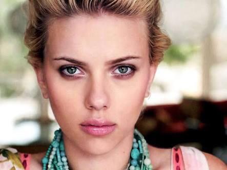 Scarlett Johansson sizce gerçekten güzel mi?