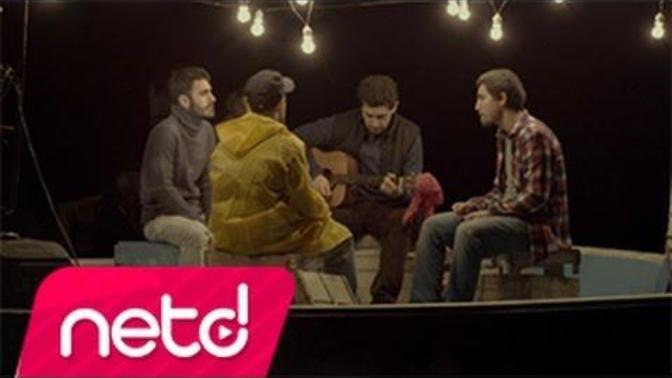 Şu klipte oynayan kızın adı ne bilen var mı?