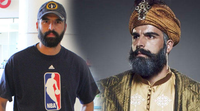 Mehmet Akif Alakurt Mu Yoksa Kıvanç Tatlıtuğ mu Daha Yakışıklı Sizce Bayanlar...?