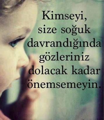 Sevip deger veriyoruzAma insanlar kıymetini bilmiyor. O halde çokta deger vermemek gerekir. Katılıyormusunuz..?