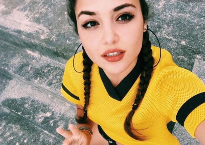 Hande Erçel Mi Barbara Palvin mi 😂?