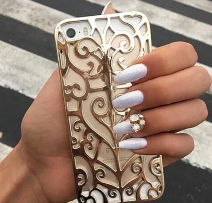 Telefon kılıfı alacağım yardım olur musunuz ?