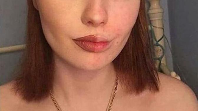 Allah aşkına yeter biri bana bunu açıklasın illa yanımızda makyaj pamuğu mu taşıyalım?