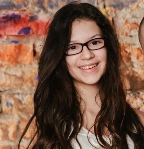Hangi genç kızımız daha güzel?
