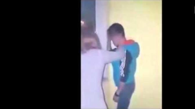 Kızlar, Erkek kardeşinize el kaldırır mısınız?