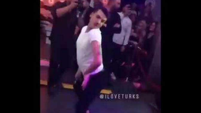 Erkekler twerk yapabilir mi 😈?