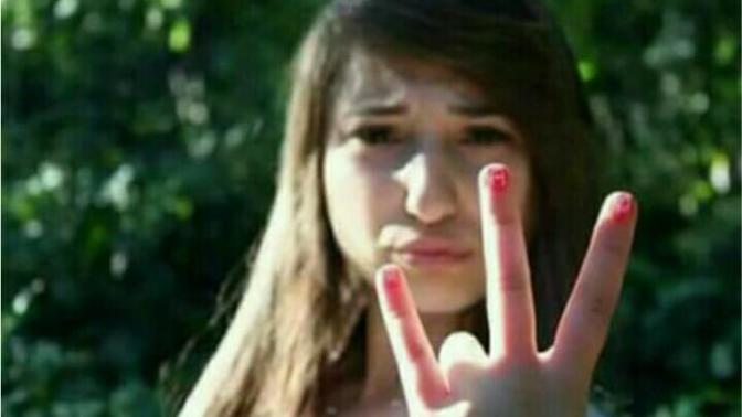Estetikli kız mı doğal kız mı daha ilgi çekici?