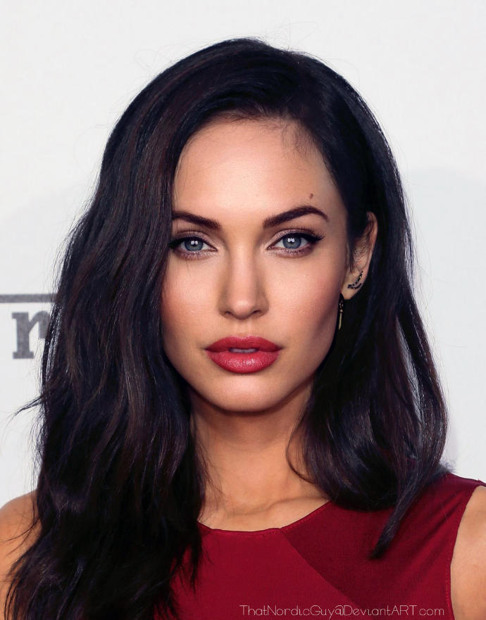 Megan Fox harika değil mi?