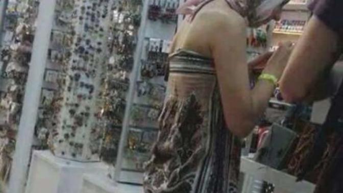 İnsanın "güzel ahlâklı" oluşu kıyafeti ile mi yoksa karakteri ile mi ölçülür😇🌹?
