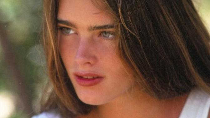 Sizce blue lagoon filmine en çok brooke shields mi yoksa milla jovovich mi daha çok yakışmış hangi kız daha güzel ?