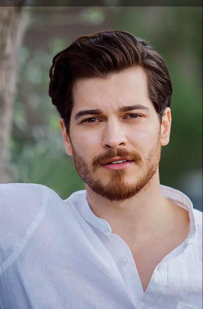 Hayranı olduğunuz bu ünlülerin aslen Boşnak olduğunu biliyor muydunuz 😏?