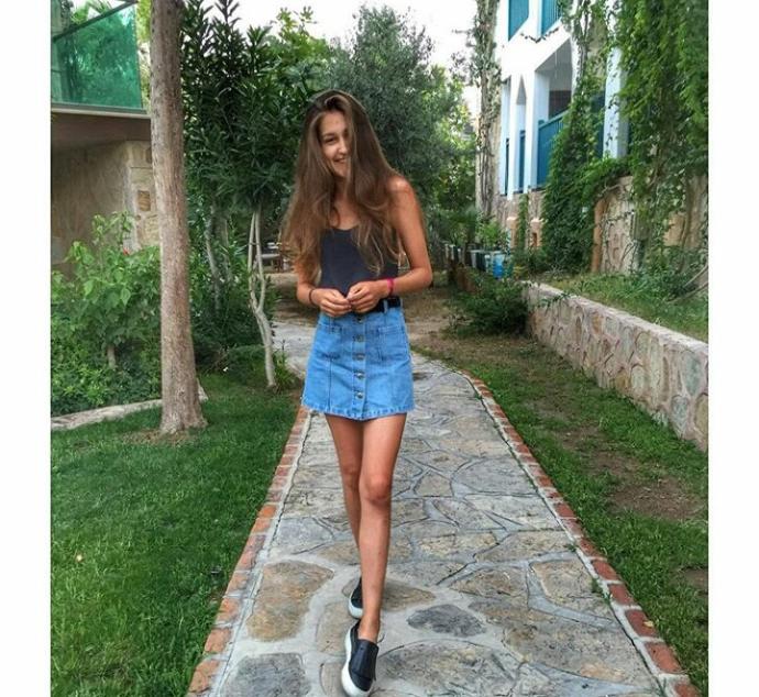 Boyum 1.78 kilom 52 kilo almalimiyim sizce mankenlige basvurmak iatiyorum uada modellige alinirmiyim sizce?