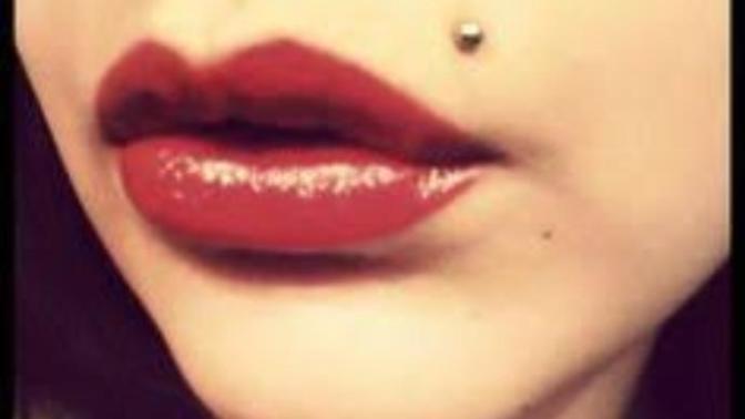 Dudak üstü piercing yakışır mı? FOTOĞRAFLI?