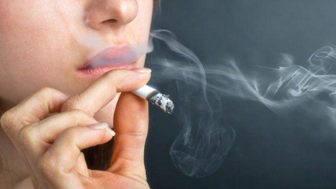 Sigara içen kız itici midir?