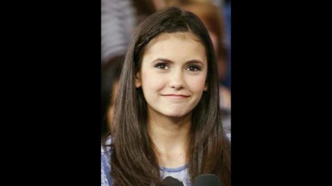 Nina Dobrev Mi güzel :(?