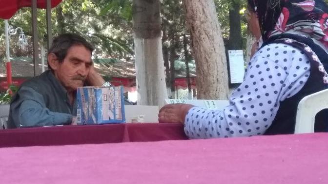 Eşinizle başbaşa okey oynamak ister miydiniz 🤓,,?