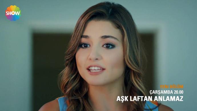 Hande Erçel Çok Taş Degil mi sizce? Acik ara turkiyenin en seksi kizi sizce?