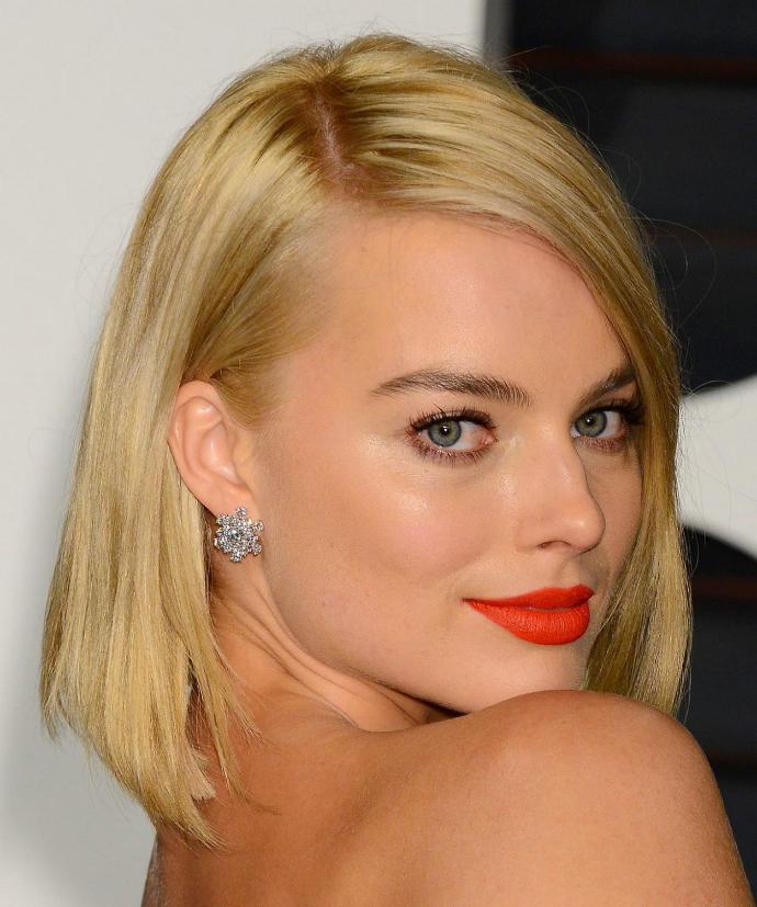 Adriana lima mi margot robbie mi?