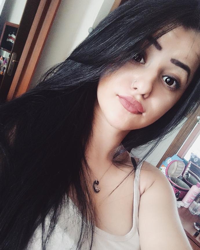 Nasıl bir kahkül kesimi olmalı (fotoğraflı)?