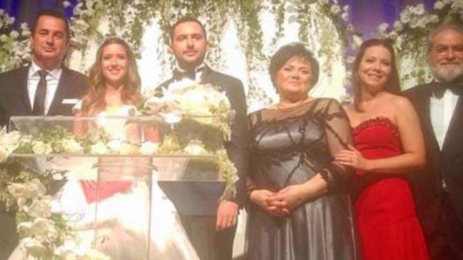 Acun Ilıcalı, kızına ünlüler geçidinden bir düğün yaptırdı. Sizin böyle bir düğününüz olsun ister miydiniz?