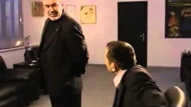 Gaz maskesi ile gül koklar mısınız?