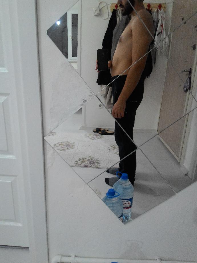 dik duruyorum ama kambur gibi mi gözüküyorum fotoda? 