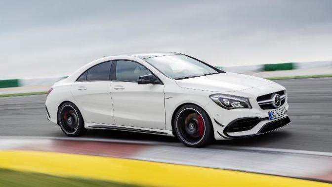 BMW F30'mu? Mercedes CLA'mı?