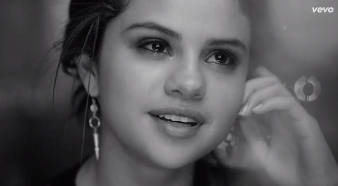 Kylie Jenner Mı Selena Gomez Mi?