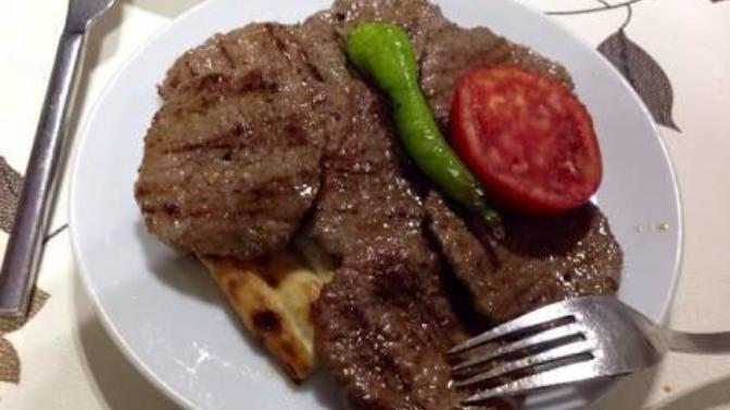 Sivas köftesi yiyen var mı?