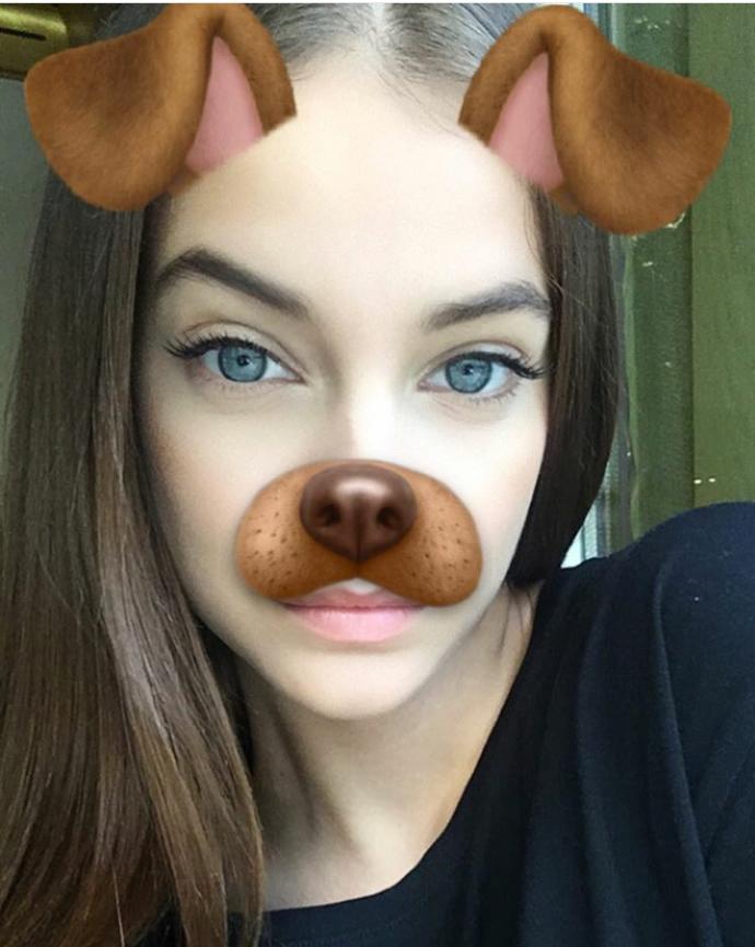 Barbara Palvin insan mı?