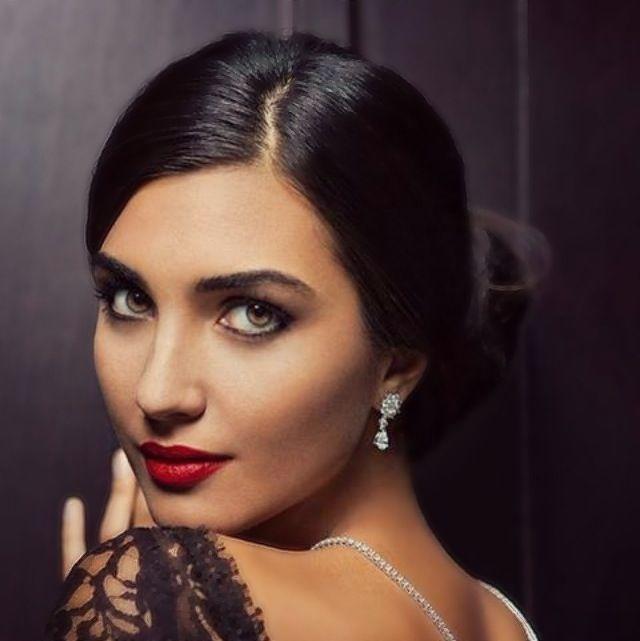 Sizce Türkiye'deki en güzel 5 Kadın Oyuncu KiM?