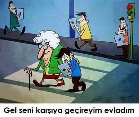 Yolda Yürürken Önünüze Bakar Mısınız Yoksa Tablet/Telefonunuza Mı Gömülürsünüz ?