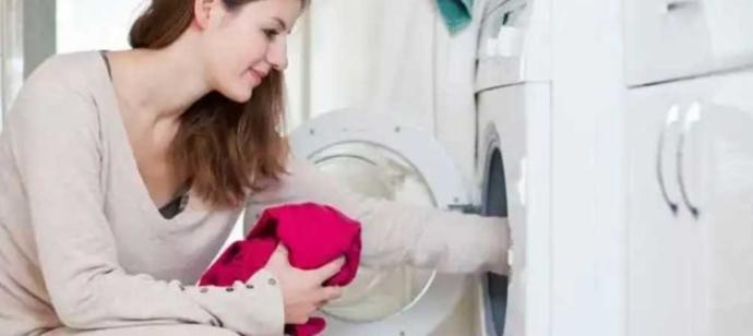 Polyester elde veya çamaşır makinasında nasıl yıkanır?