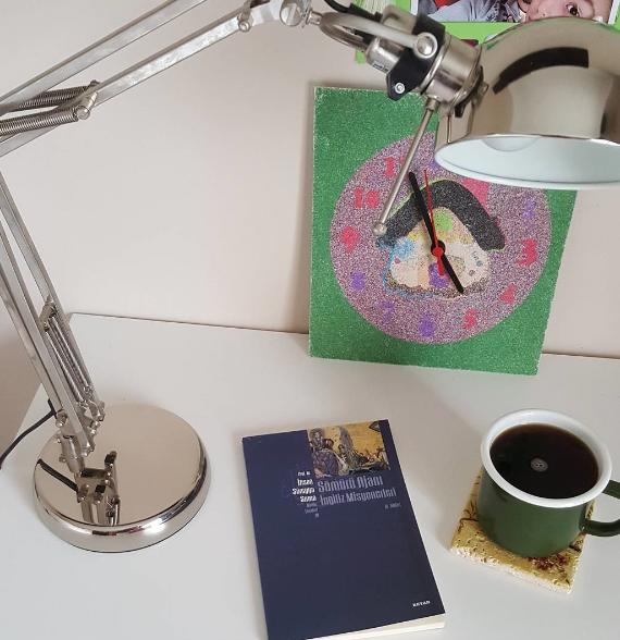 İnstagramın en güzel kitap ve fotoğraf severler için en güzel instagram sayfaları değil mi?