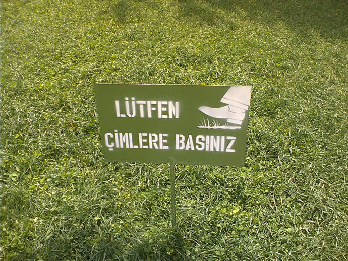 Çimlere basılırmı,  basılmazmı?