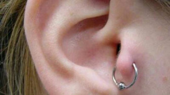Tragus deldiren varmı?
