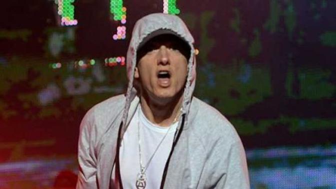 Eminem Hakkında Ne Düşünüyorsunuz😈😈😈😈?