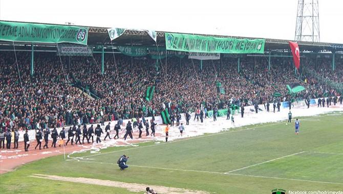 Türk futbolunun lokomotifi Kocaelispor yok olmanın eşiğinde , desteğe var mısınız?