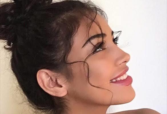 Kulağımın yanında olan favori saçlara nasıl çözüm bulabilirim?